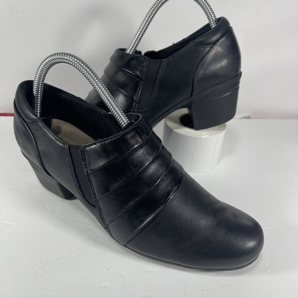 Clarks Collection Black Leather Zip Ankle Booties – Women’s Size 8 M